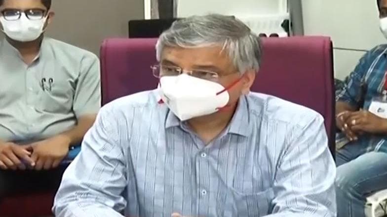 Covid-19: फेस्टिव सीजन की शुरुआत से पहले AIIMS के डायरेक्टर ने किया आगाह, कहा-  अगले 6 से 8 हफ्ते अहम