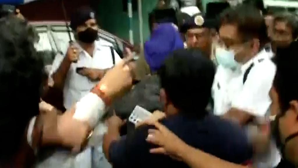 Watch: scuffle breaks out between TMC and BJP supporters during bypolls