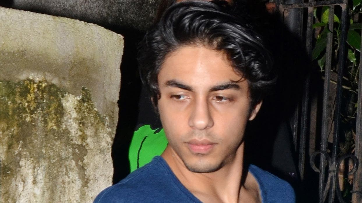 Aryan Khan को NCB ने पढ़ने के लिए दी विज्ञान की किताब, खाने को दे रहे हैं ऐसा खाना