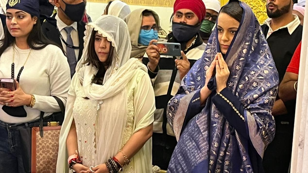 Ekta Kapoor and Kangana Ranaut visit Gurudwara Bangla Sahib in Delhi: PICS
