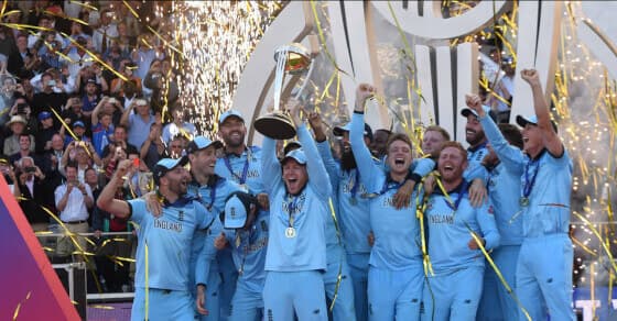 सबसे रोमांचक फाइनल में जीता इंग्लैंड, आखिर बन ही गया चैंपियन