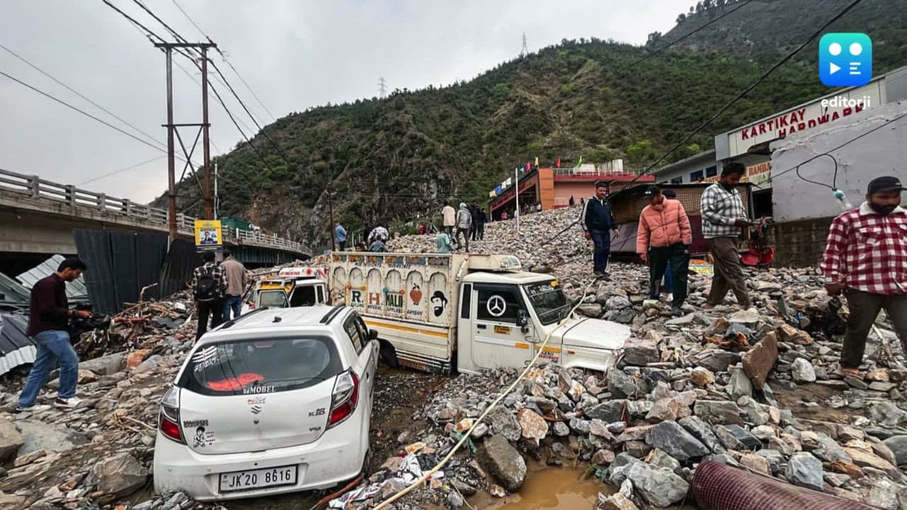 Jammu-Srinagar highway shut for traffic following shooting stones, landslides in Ramban