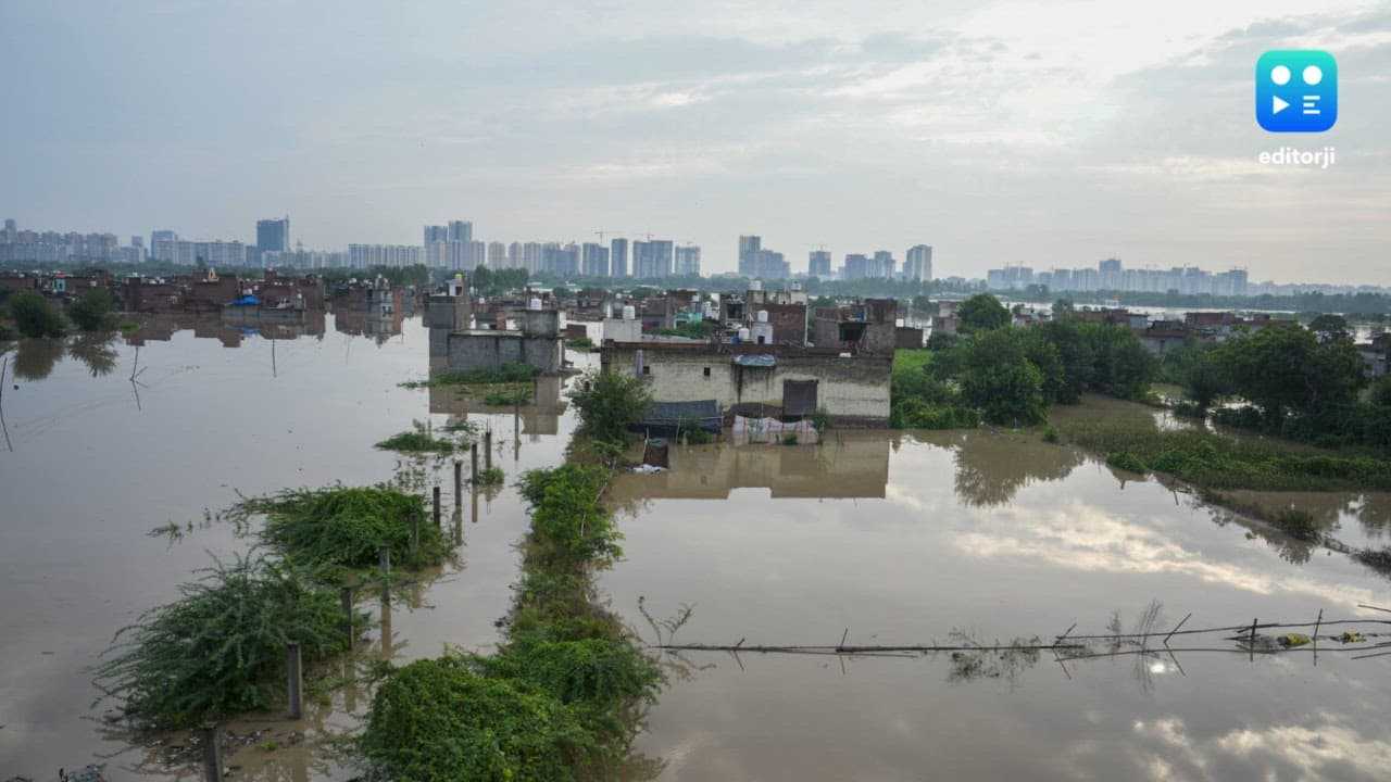 Yamuna level in Delhi continues to rise, evacuation underway