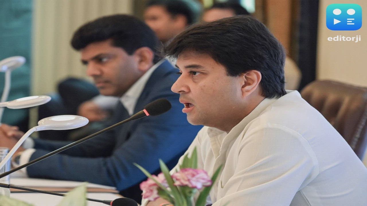 Scindia chairs key telecom stakeholders meeting ahead of IMC 2025