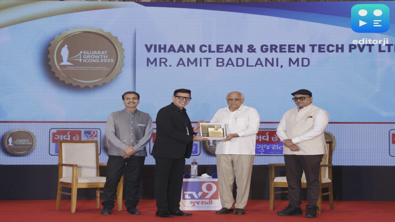 Amit Badlani, MD of Vihaan Clean & Green Tech & Go Green Mechanisms, honoured by CM Bhupendra Patel