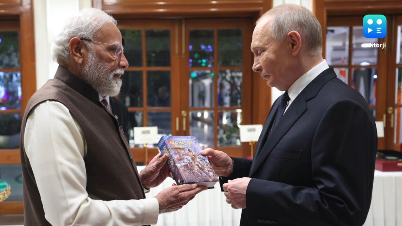 PM Modi presents copy of Gita in Russian to Putin