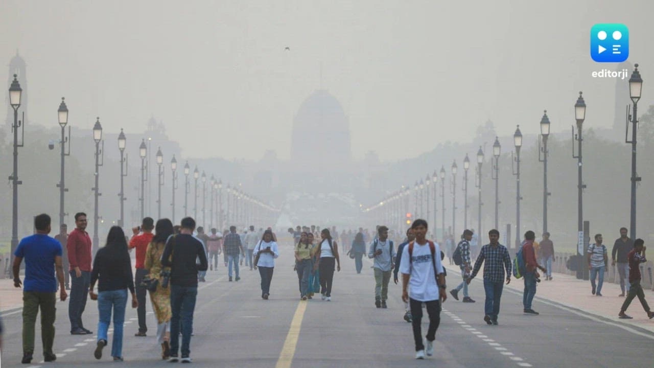Delhi's air quality sees improvement, AQI drops to 267