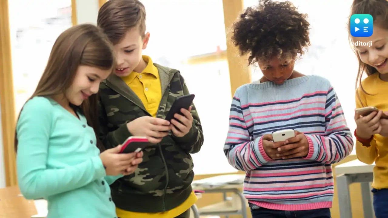 How Australia is banning under-16s from social media