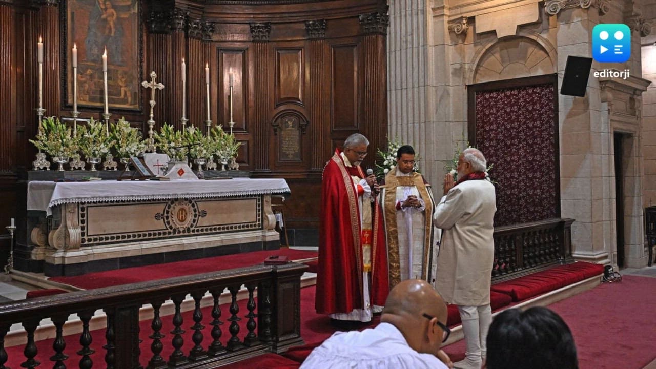 PM Modi attends Christmas service at Delhi church, greets citizens