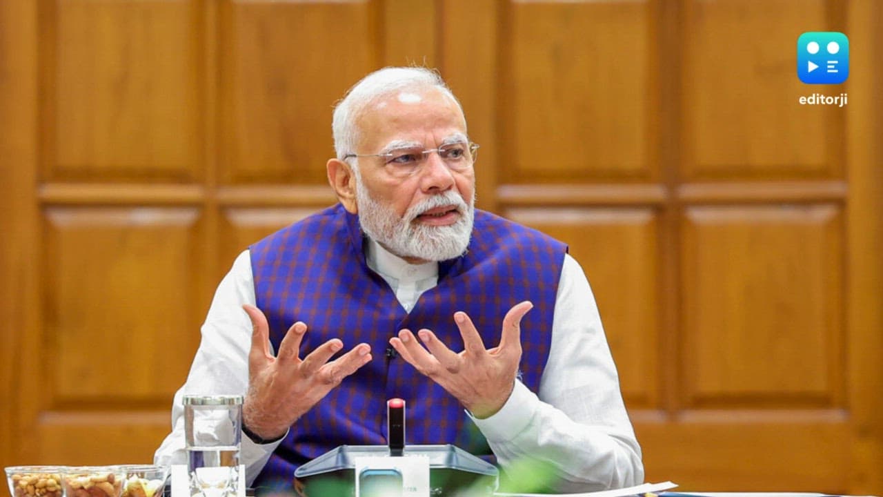 PM Modi meets economists ahead of 2026-27 Budget