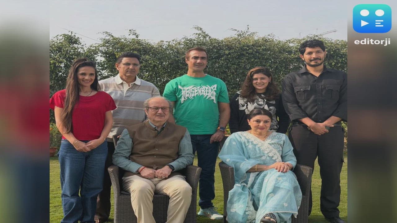 Anupam Kher shares "crazy anticipation" as he reunites with OG 'Khosla ka Ghosla' cast ahead of sequel