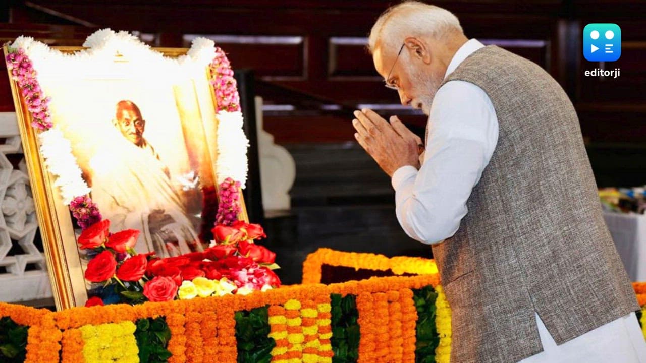 PM Modi pays tribute to Mahatma Gandhi on death anniversary