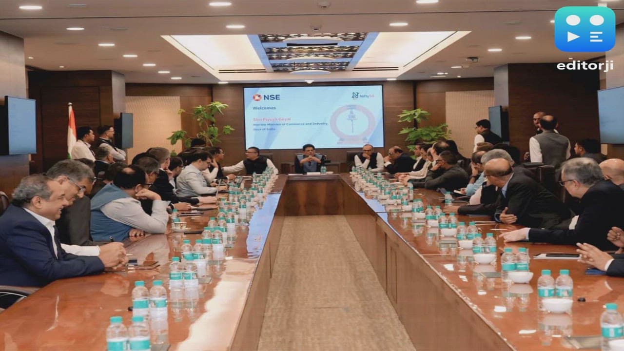 Piyush Goyal discusses Budget benefits with market stakeholders at NSE