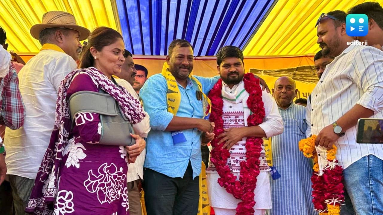 AAP says leaders from BJP, Congress join party at Jhagadia meet