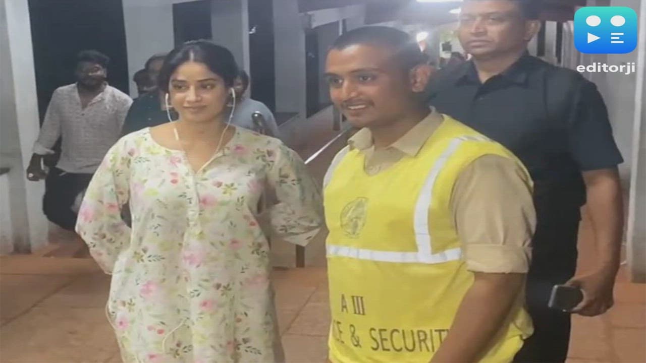 Janhvi Kapoor arrives at Tirumala temple barefoot on her birthday 