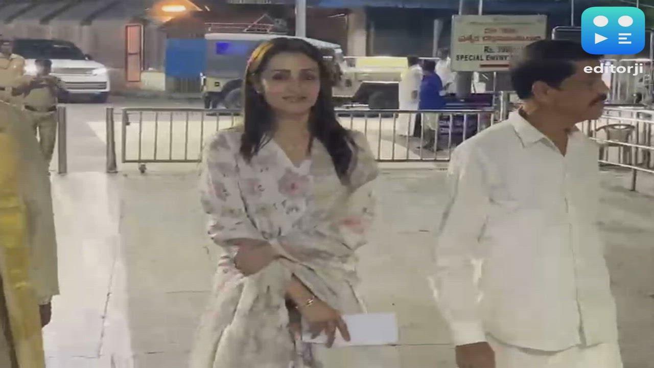 Trisha Krishnan seeks blessings at Tirumala Venkateswara Temple during early morning darshan
