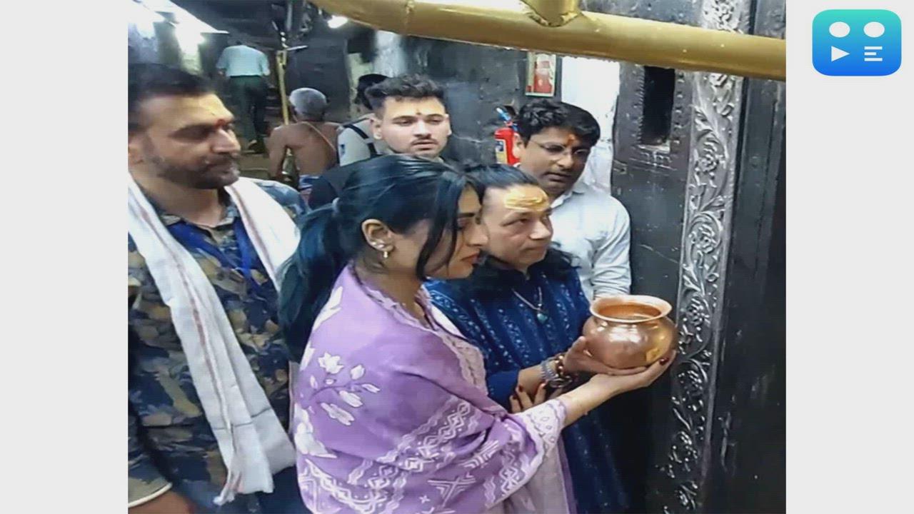 Kailash Kher visits Mahakaleshwar Temple in Ujjain, attends Bhasma Aarti