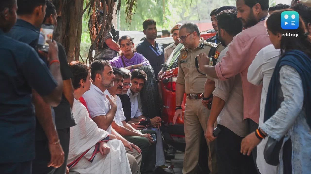 Tensions rise outside ECI headquarters as Congress workers push towards Nirvachan Sadan