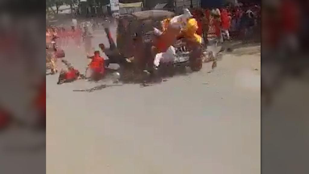 Chhattisgarh accident: দশেরার জমায়েতে আসা জনতাকে পিষে দিল এসইউভি গাড়ি