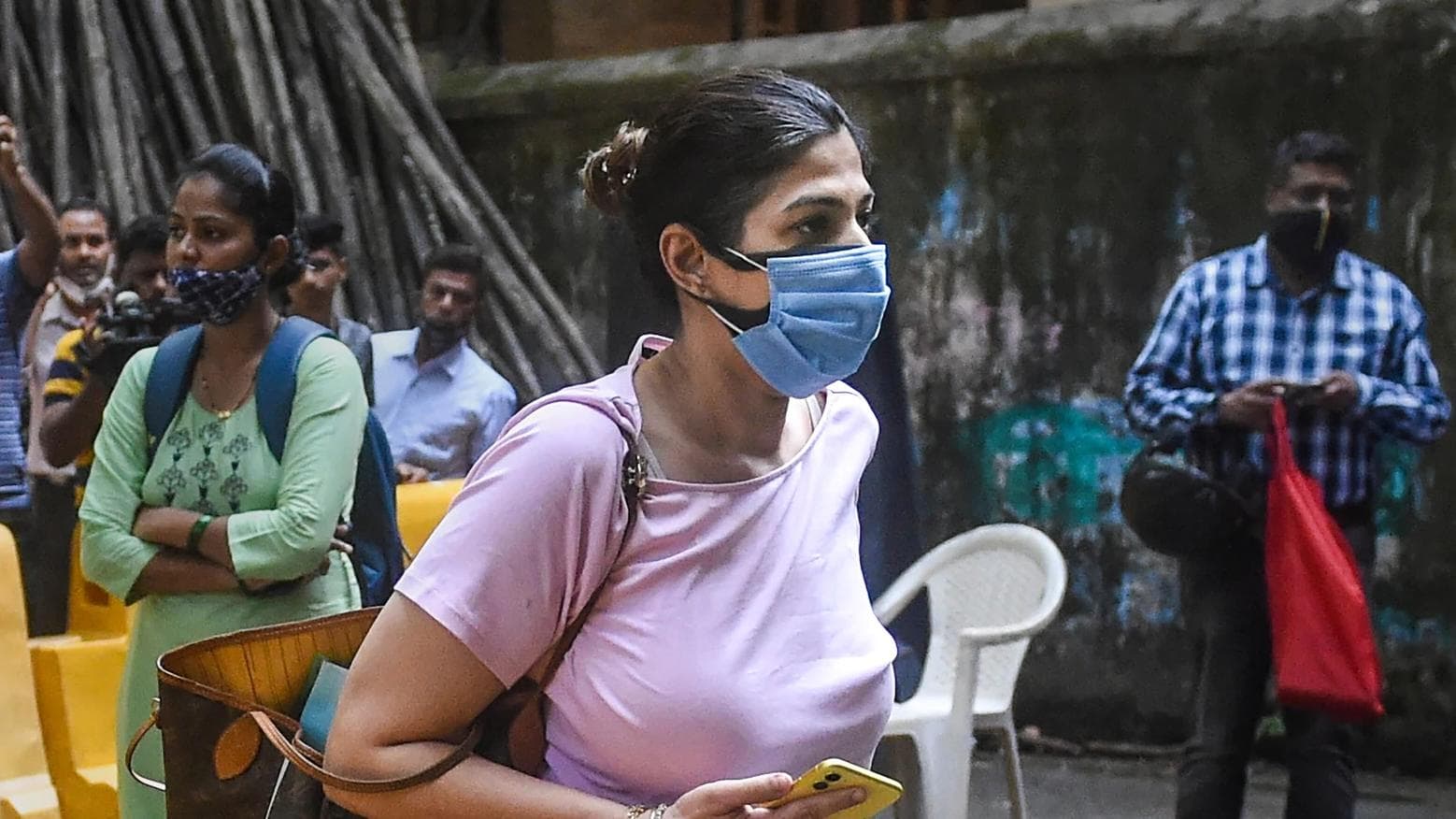 Mumbai drugs on cruise case: Police issues second summon to SRK's manager Pooja Dadlani