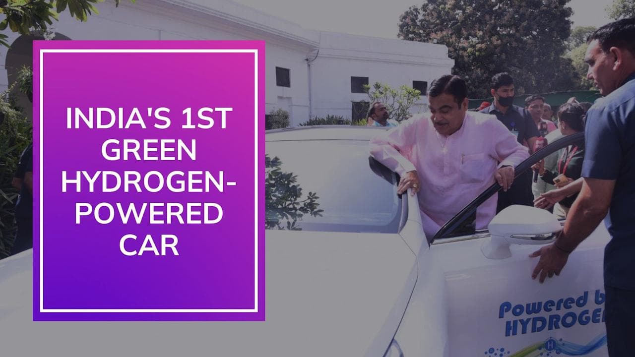 Driving ahead as an example: Nitin Gadkari rides in a hydrogen-powered car 