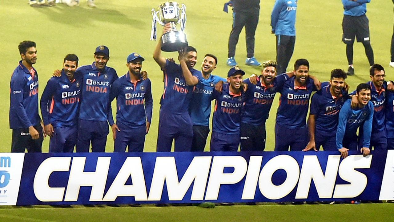 IND vs WI: Team India ने किया वेस्टइंडीज का सूपड़ा साफ, टी-20 रैंकिंग में हासिल की नंबर एक की कुर्सी