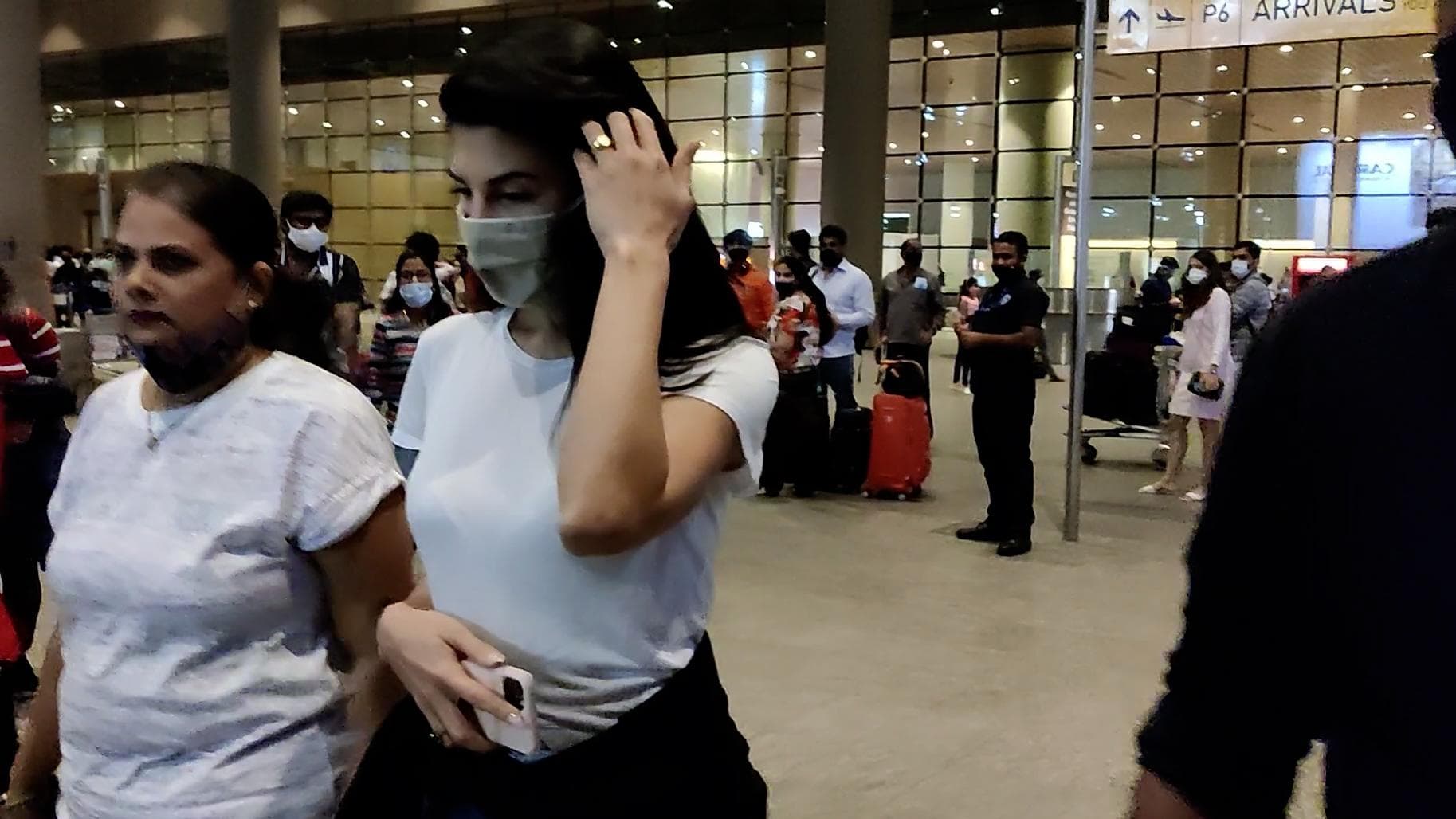 Jacqueline Fernandez called as witness by ED: আর্থিক প্রতারণা মামলায় তলব জ্যাকলিন ফার্নান্ডেজকে