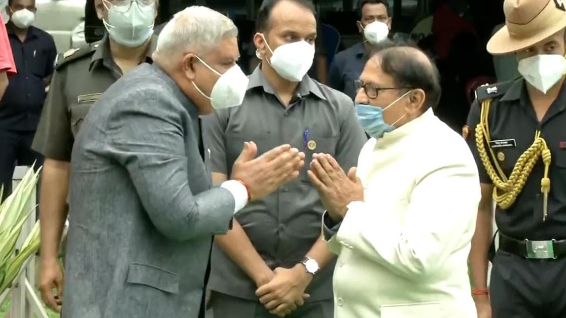 Jagdip Dhankhar: শপথ পাঠ করানো ঘিরে আবার রাজ্যপাল-অধ্যক্ষ দ্বন্দ্ব, মুখ্যমন্ত্রীর হস্তক্ষেপে কাটল জট