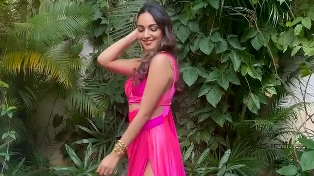 Kiara Advani के डांस मूव्स ने स्टेज पर लगाई आग, बहन Ishita की प्री-वेडिंग सेरेमनी का वीडियो वायरल