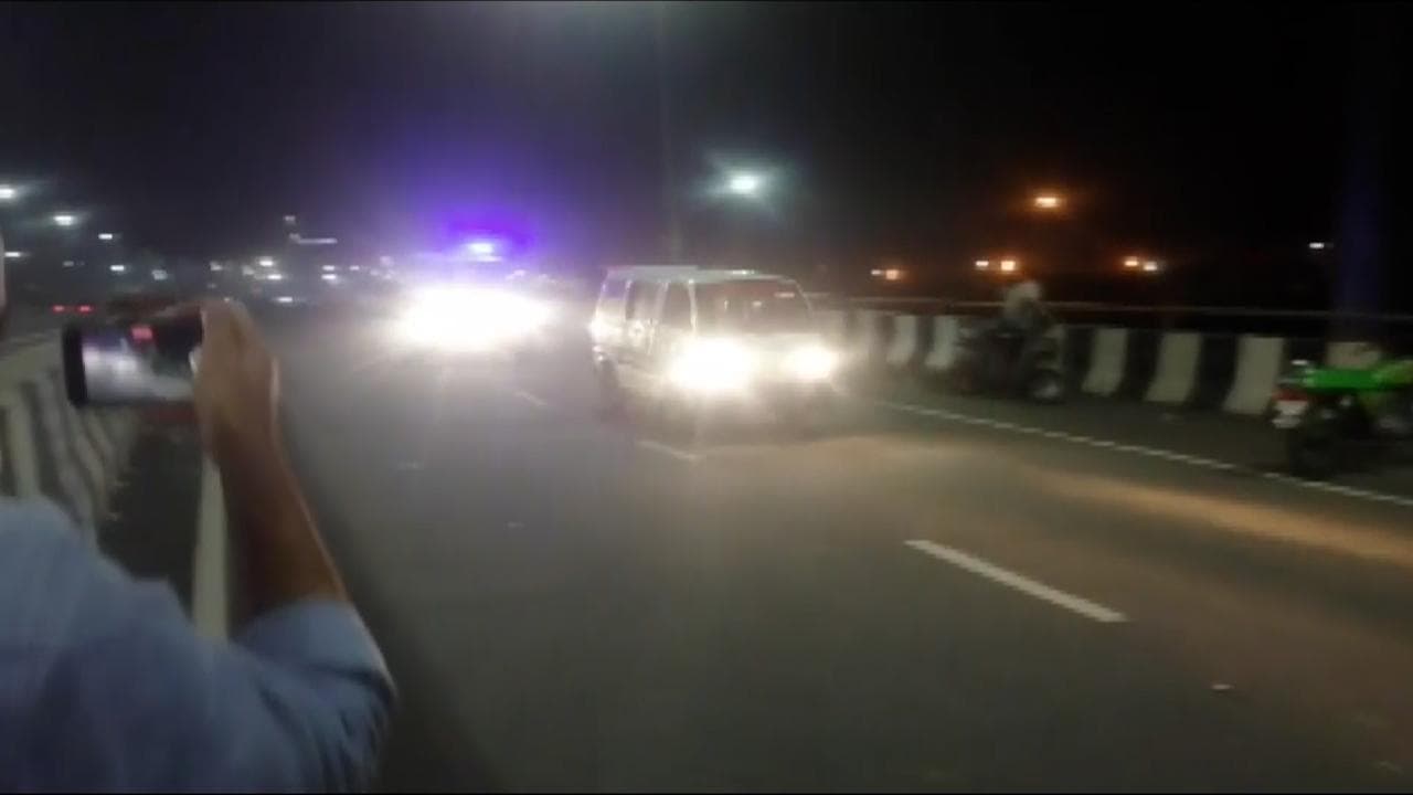 Gazipur बॉर्डर से पुलिस ने हटाए बैरिकेड, BKU ने कहा- मोर्चा चलता रहेगा, पुलिस ने गलती सुधारी 