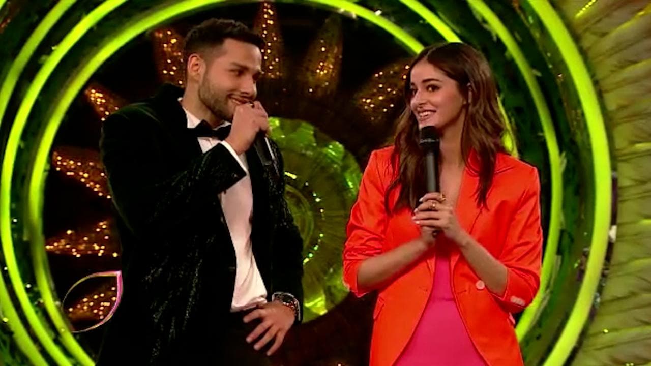 BB15: Ananya Panday और Siddhant Chaturvedi ने अपनी आवाज़ में गया 'Gehraiyaan' का टाइटल सॉन्ग