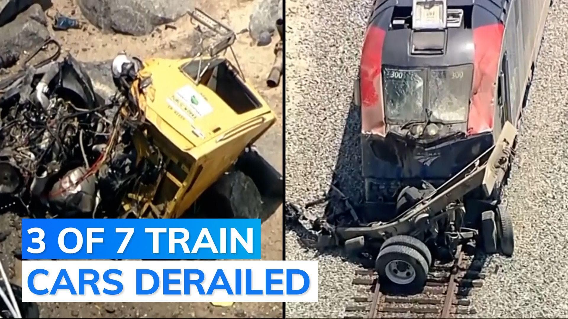 USA: passenger train hits truck on tracks, derails in south California
