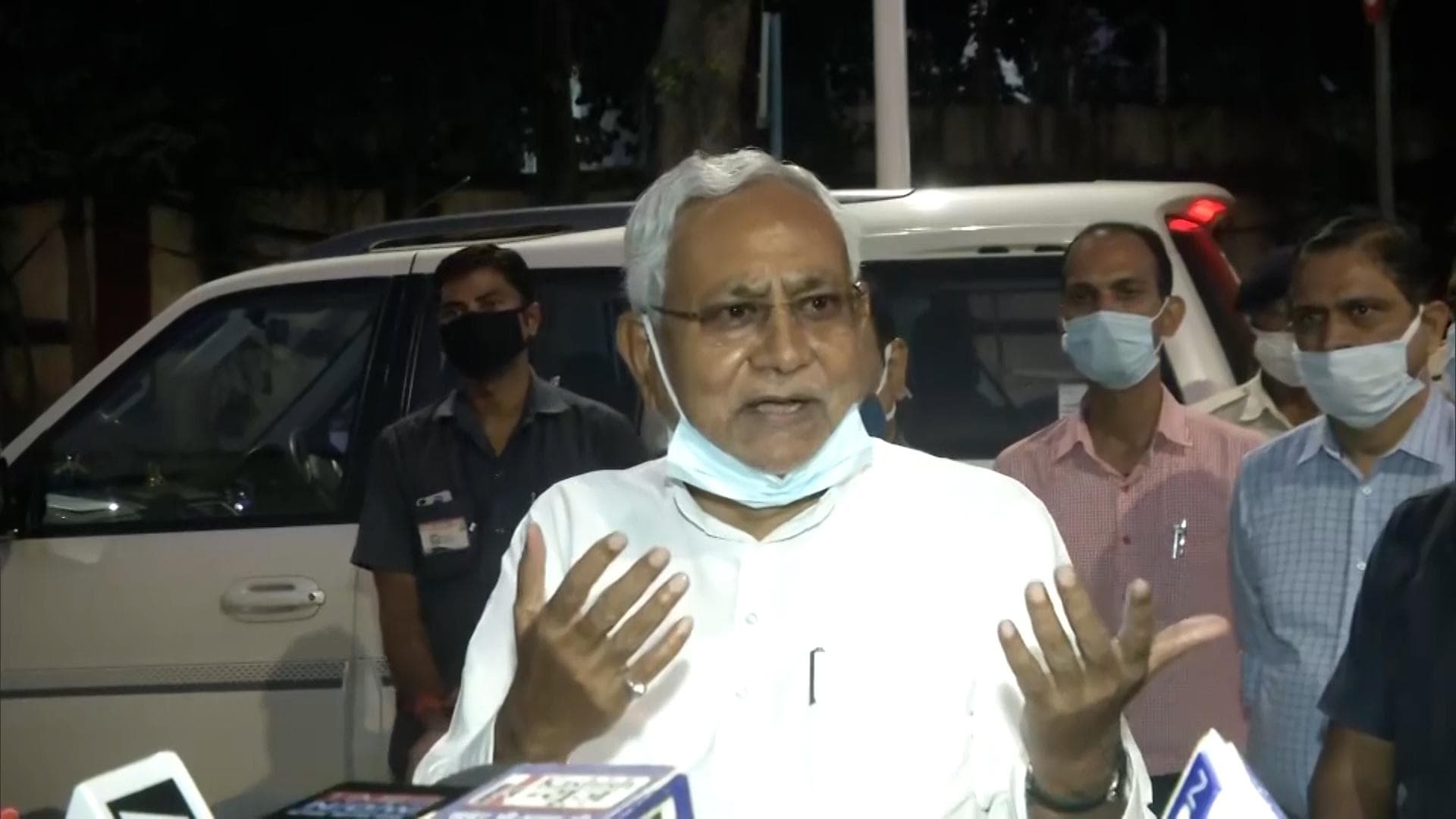 Bihar: नीतीश कुमार का 'विसर्जन' कराएंगे लालू यादव! CM बोले- मुझे गोली भी मरवा सकते हैं लालू 