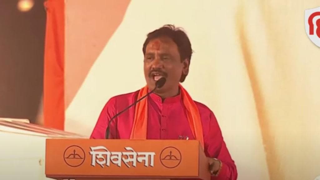 Dussehra Rally Shivaji Park LIVE: Uddhav Thackeray