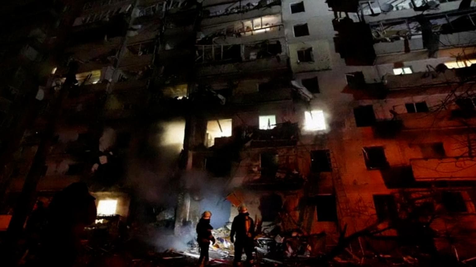 Ukraine Crisis: Explosions in Capital Kyiv as Russian forces close in, US says Putin wants to capture