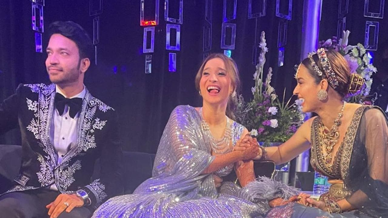 Ankita Lokhande ने अपने संगीत में किया जबरदस्त डांस, कंगना रनौत ने भी की धमाकेदार एंट्री 