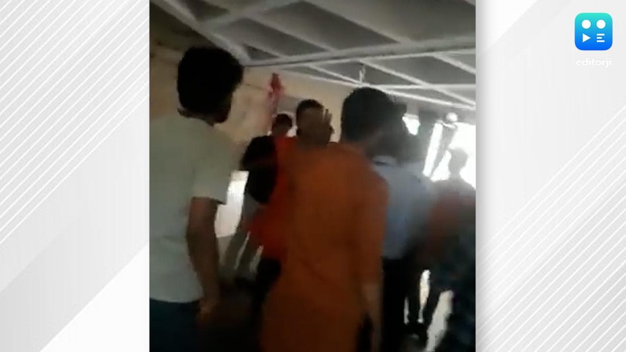 JNU Sfi Abvp clash: রামনবমীতে মাংস খাওয়া নিয়ে বিবাদ, বাম-এবিভিপি সংঘর্ষে রক্তাক্ত হল জেএনইউ