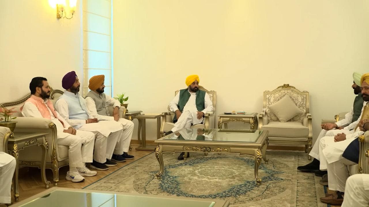 Punjab CM holds key meeting with MLAs from Sri Fatehgarh Sahib constituency