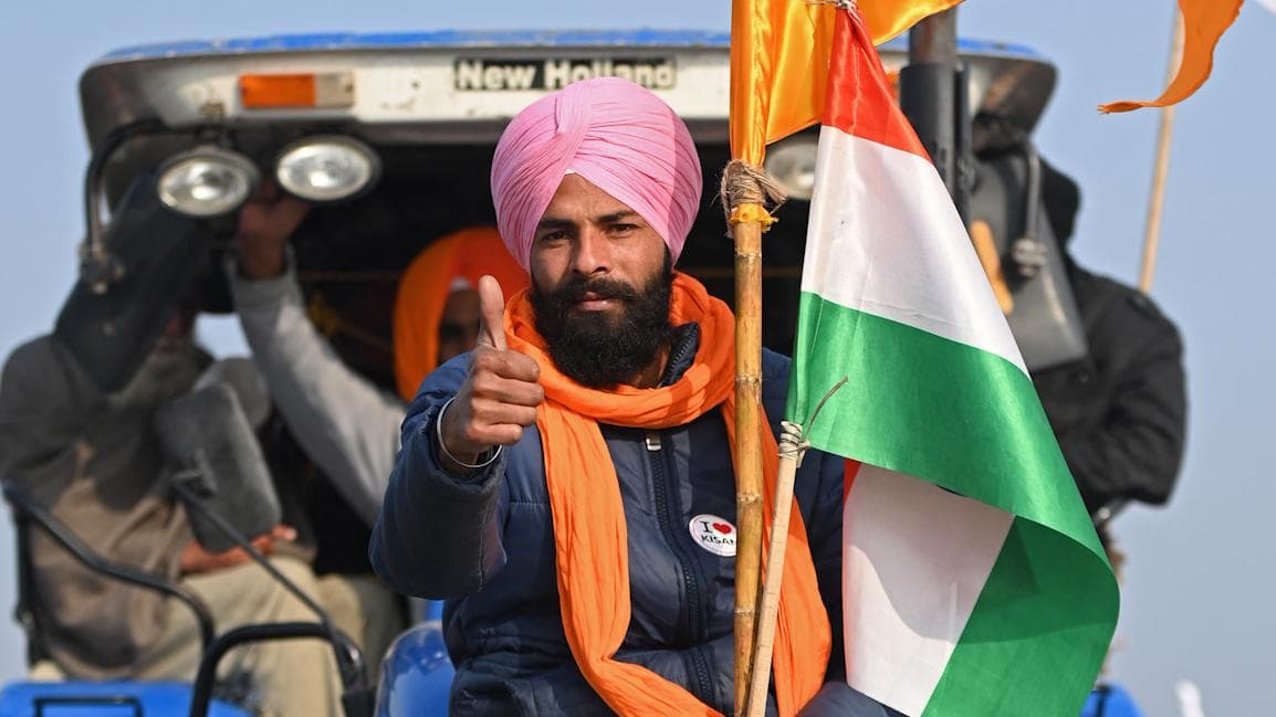Farmer Protest: কেউ নাচছেন, কেউ গাইছেন ভজন , এবার রাজধানী থেকে ঘরে ফেরা শুরু কৃষকদের
