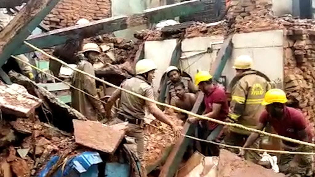 Rain pain: Heavy rain lashes Kolkata and neighbouring areas; house collapses
