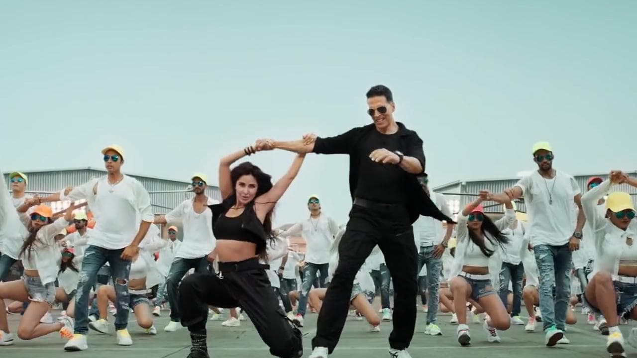  'सूर्यवंशी' का Najaa गाना हुआ रिलीज, अक्षय कुमार-कैटरीना कैफ के डांस मूव्स झूमने पर कर देंगे मजबूर  