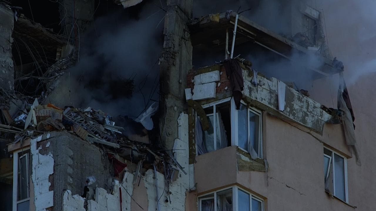 On camera: Missile hits Kyiv building; Ukraine claims over 190 citizens killed so far | Russia war
