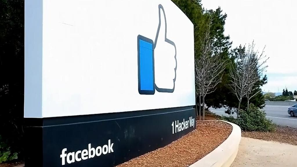 Facebook apologises after second outage in a week, services back