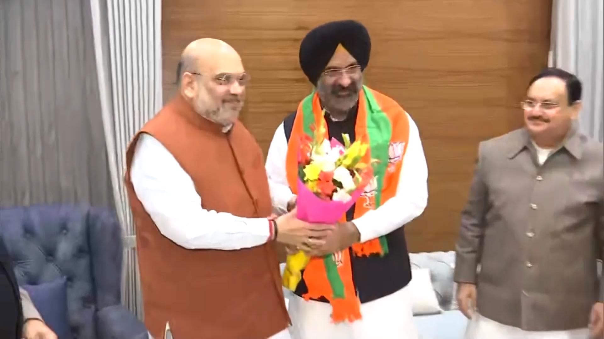 SAD leader Manjinder Singh Sirsa joins BJP, steps down as Delhi gurudwara body chief