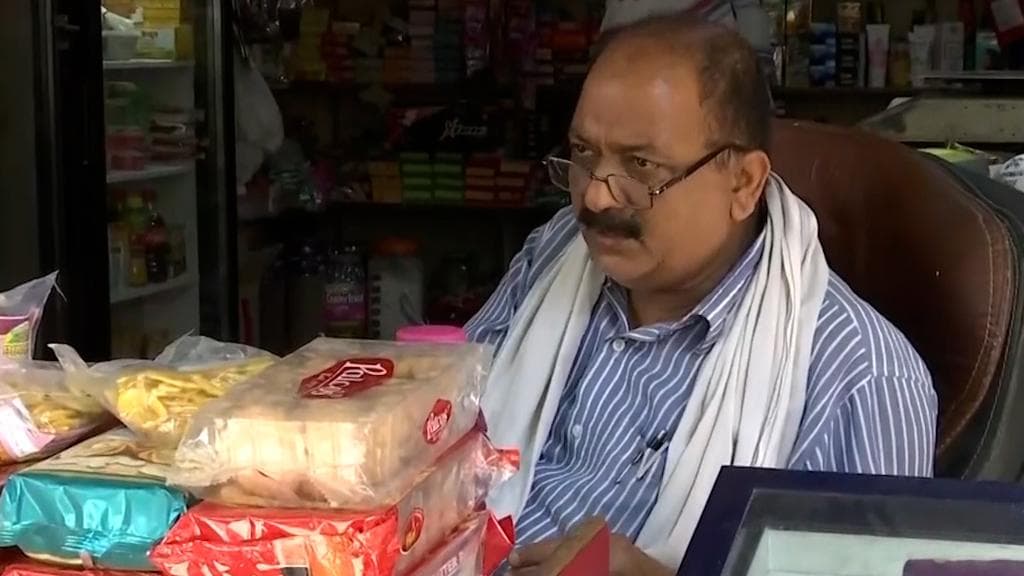 Why are 4 lakh salesmen are upset with Mukesh Ambani's Reliance?