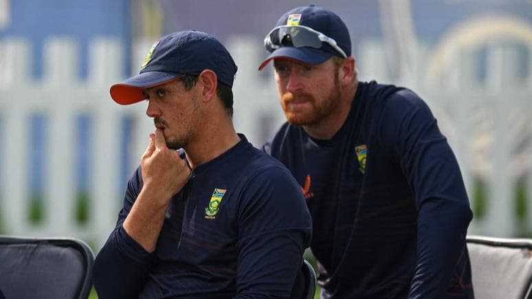 T20 World Cup : क्विंटन डि कॉक ने 'घुटने टेकने' से किया इनकार, वेस्टइंडीज के खिलाफ मैदान में नहीं उतरे