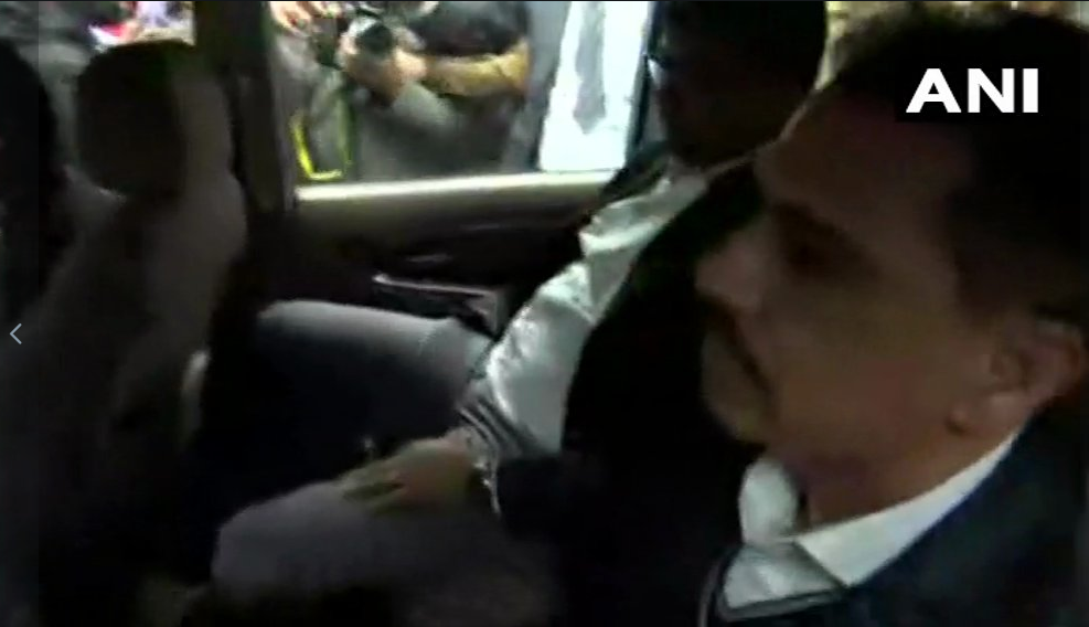 पूछताछ के लिए फिर पहुंचे रॉबर्ट वाड्रा, सीक्रेट ईमेल पर घेर सकती है ED