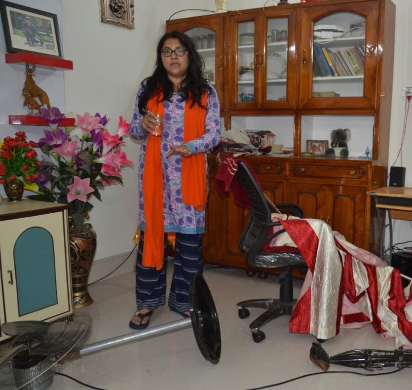 BJP उम्मीदवार के घर में तोड़ फोड़, TMC कार्यकर्ताओं पर आरोप