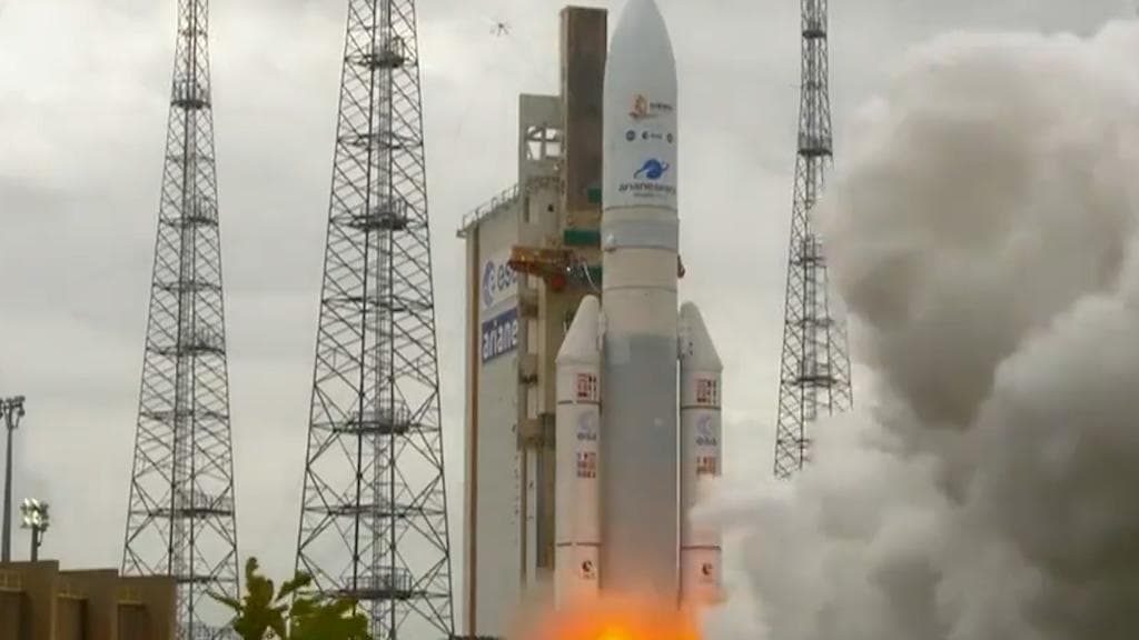 NASA: মহাবিশ্বের অজানা রহস্য জানতে হাবলের উত্তরসূরী জেমস ওয়েব টেলিস্কোপ পাঠাল নাসা