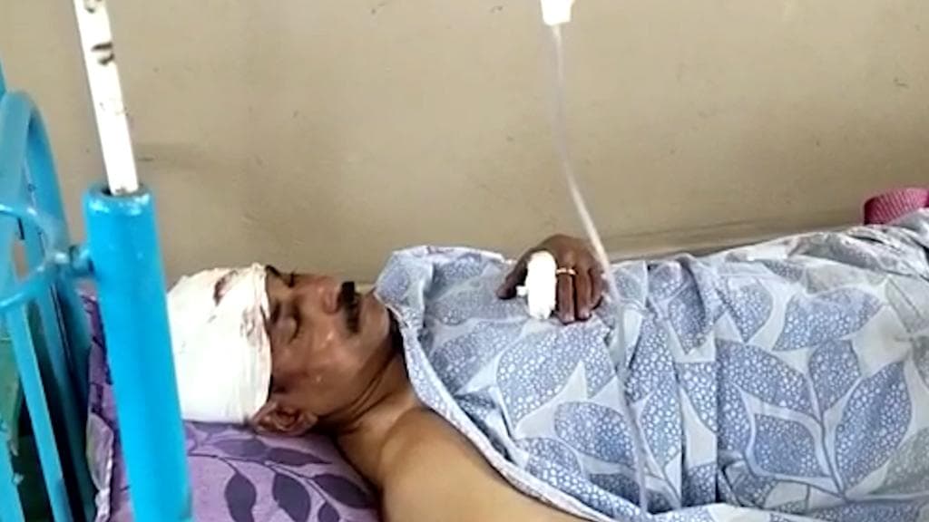 West Bengal News: বিবাহ-বহির্ভূত সম্পর্কের জেরে খুনের চেষ্টা, প্রকাশ্য দিবালোকে কোপ হোটেল মালিককে 